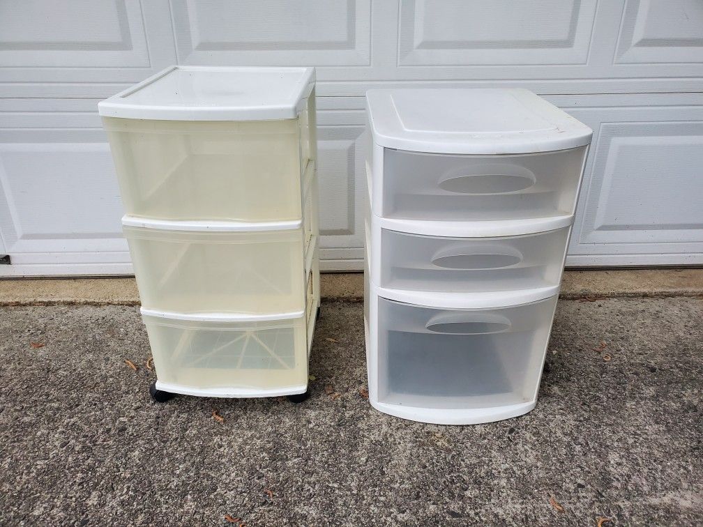 Two Plastic Storage Drawers
Organizers