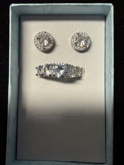Silve 925 ring an earring 5,6,9 MOISSANITE