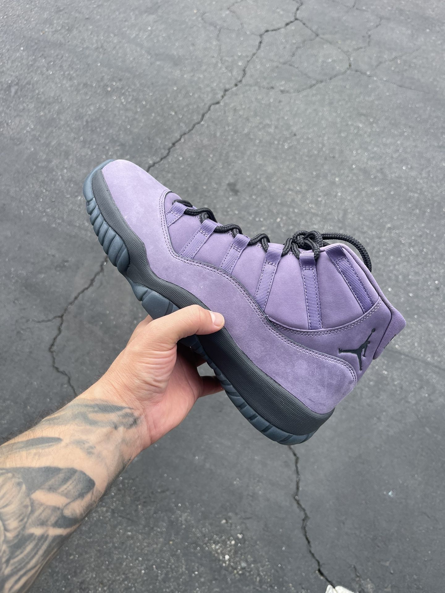 Jordan 11 Mojave