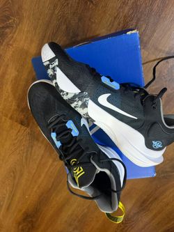 Nike Kyrie Basketball Sneakers