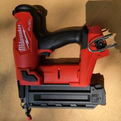Milwaukee Finish Nailer 18ga Tool Only 