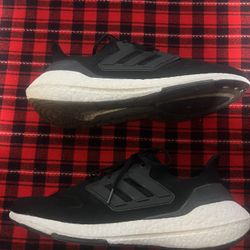 Adidas Ultra Boosts 22 Sneakers 