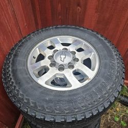 Chevy Silverado 2500/3500 18 inch wheels rims oem set