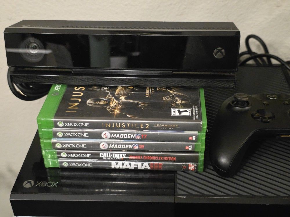 XBox One With Kinect, Games All Working