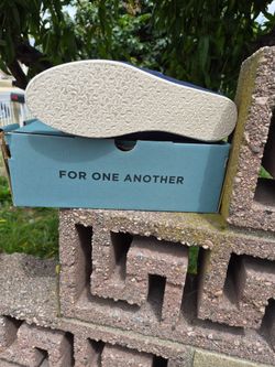 Women's Toms