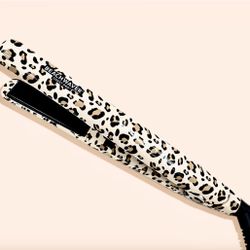 • Beachwaver Coast Pro Catwalk Ceramic Straightener