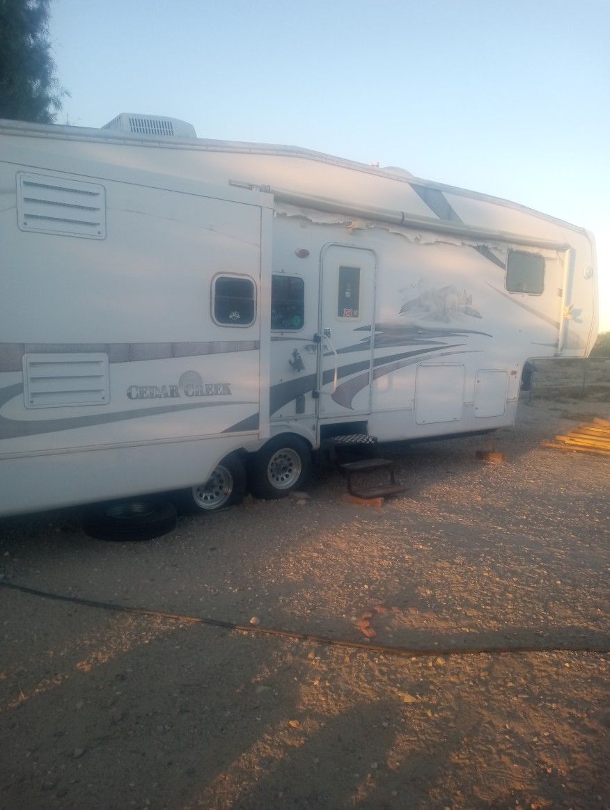 2006 Fifth Wheel