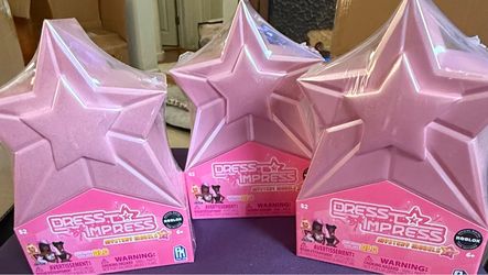 Dress to Impress Mystery Models Roblox – Lot of 3