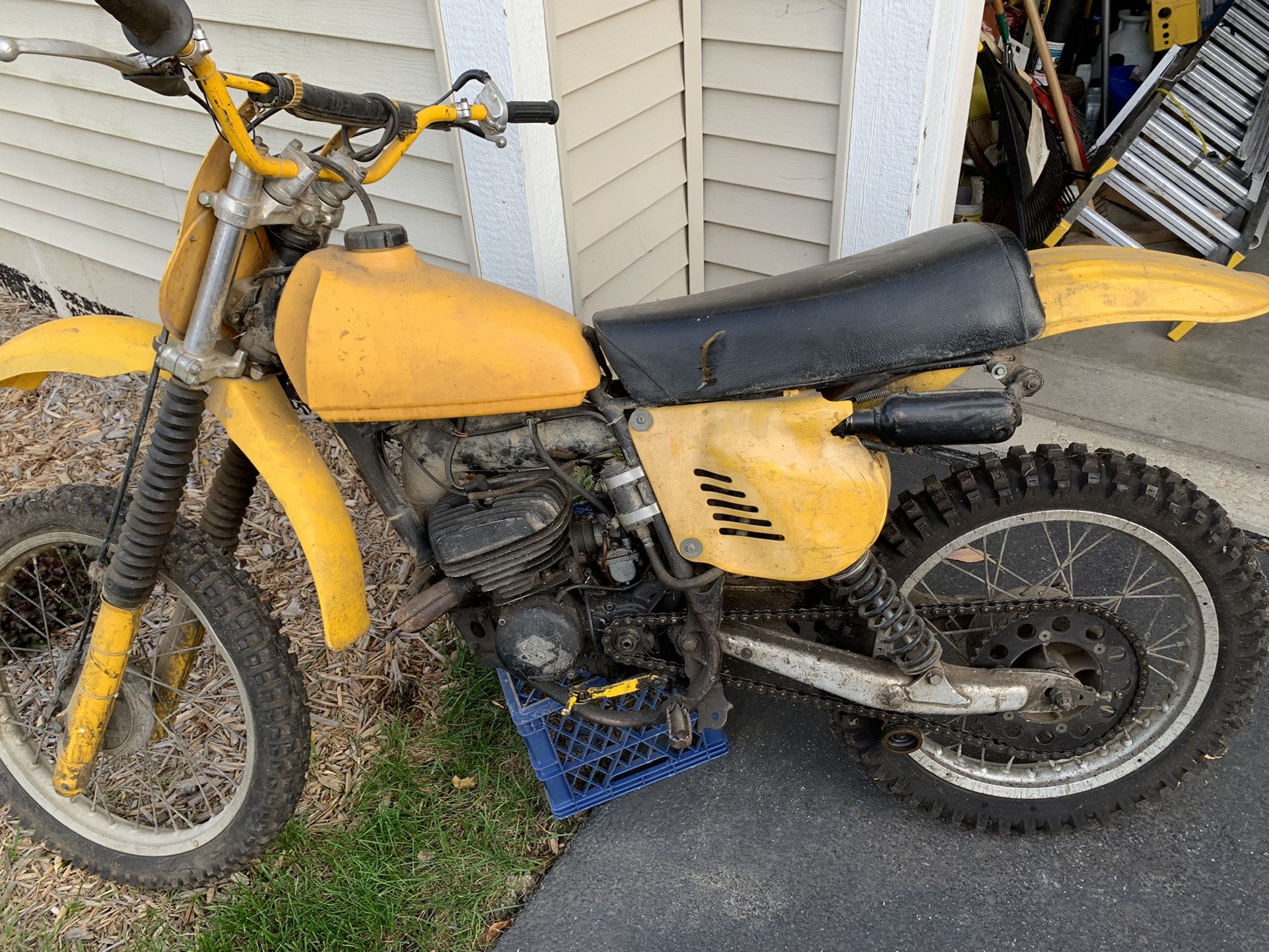 Suzuki Dirt Bike