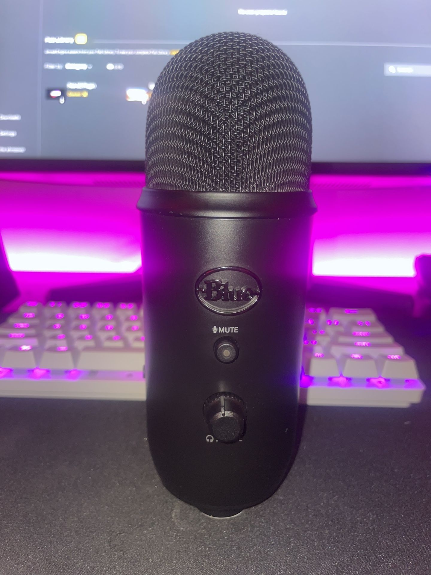 BLUE YETI USB MICROPHONE