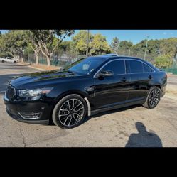 2017 Ford Taurus