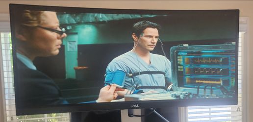 Dell UltraSharp U3415W is a 34-inch curved ultrawide monitor