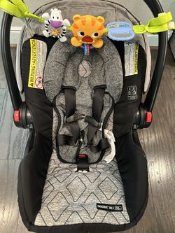 Infant Car seat w/Base 