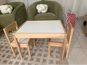 Kids table