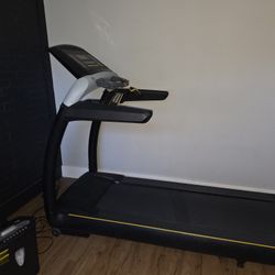 Livestrong treadmil For Parts 