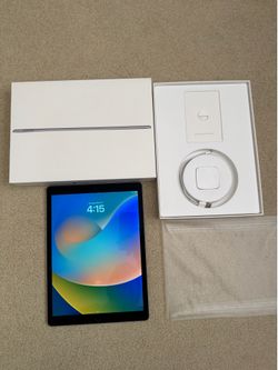 iPad PRO 13" 256GB  WiFi Space Gray Like new condition