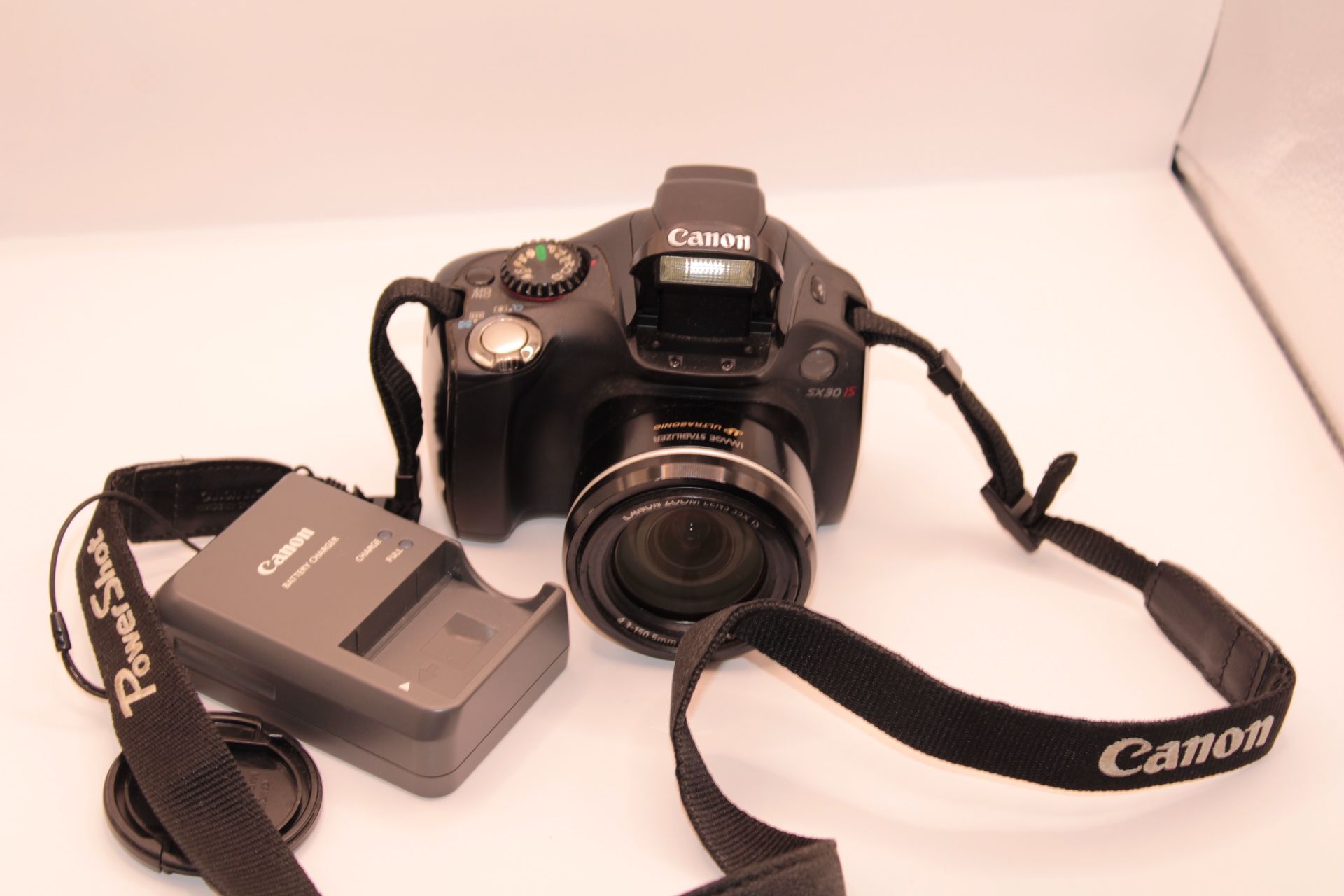 Canon Power Shot SX30 IS 35X Optical Zoom Digital Film Camera