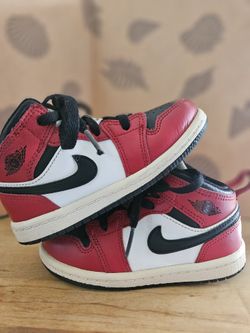 Jordan 1 Chicago 8c