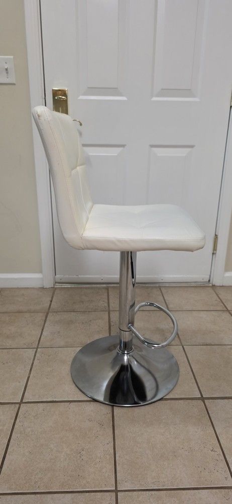 2 Bar Stool - White