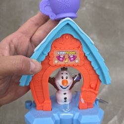 Disney FROZEN Olaf’s Cocoa Café