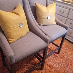 CUTE BAR STOOLS AT PICKY PINCHERS 801 TURNER ST CLEARWATER OPEN TODAY 12-6 FREE DELIVERY 