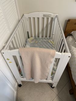 Foldable Travel Mini Baby Crib (24” wide x 38” length)