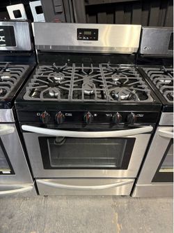 Frigidaire Stainless Steel 5 burner range stove