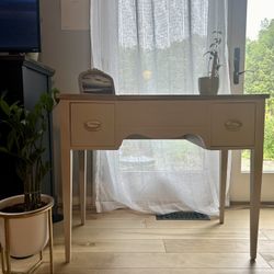 Vintage Desk/vanity