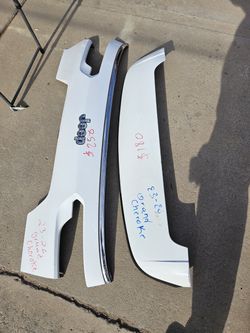 Jeep grand Cherokee tailgate spoiler plastic Oem
