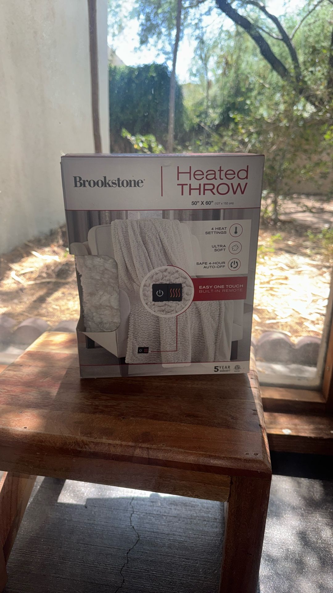 Brookstone- Heated THROW