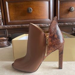 Michael Kors Heels 7.5