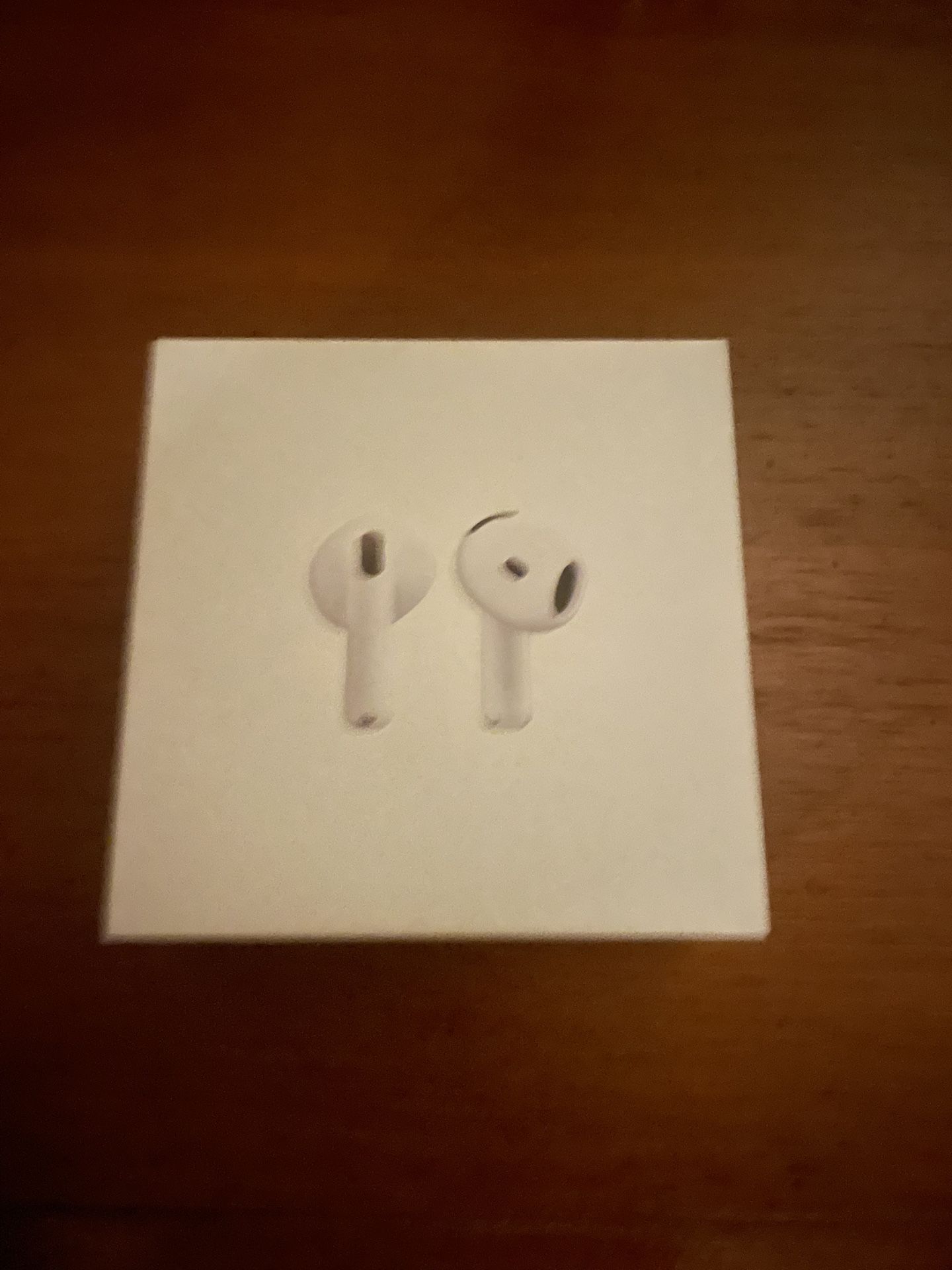 Apple AirPods 4