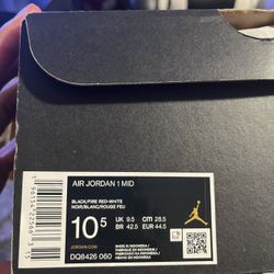 Air Jordan 1 Mids