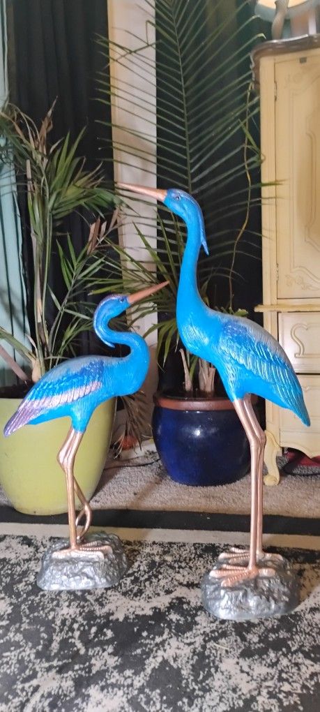 Beautifully Painted Blue Heron Yard Statues