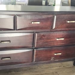 Dresser/Drawer/ TV mount $30