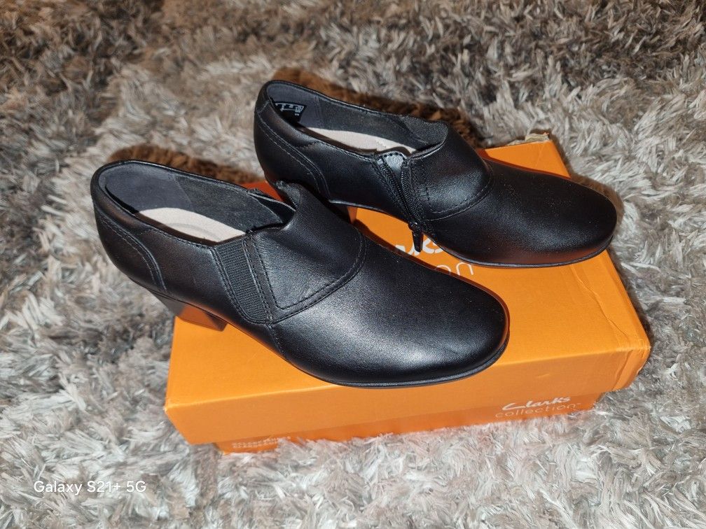 Clarks Leather Heels – Size 5