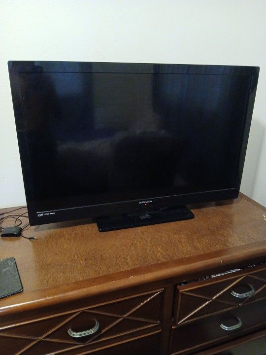 Big TV With Roku TV Stick deal