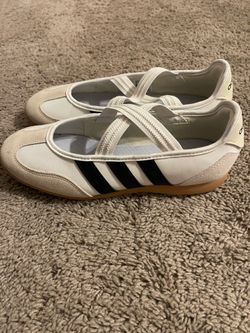 NWOT Adidas Mary Jane’s