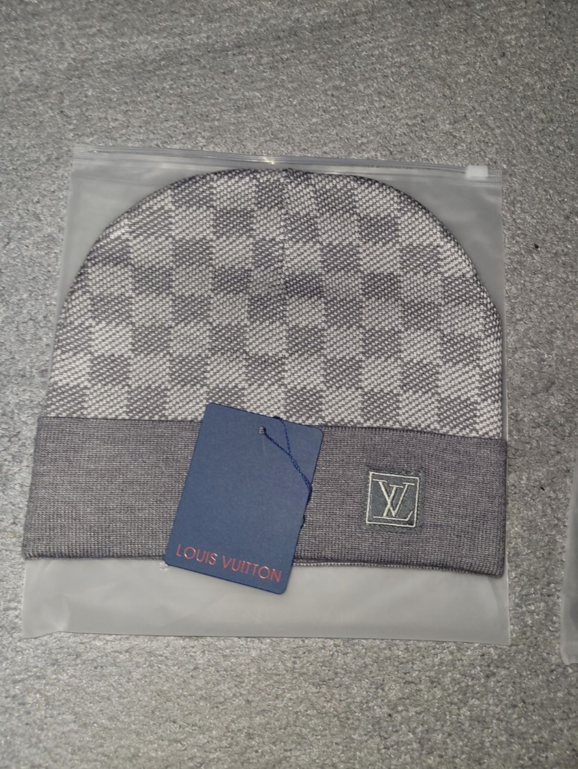 Louis Vuitton Hat / Beanie Damier Petite *Gray* LV Monogram Logo