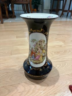 Limoges Castel porcelain vase from France