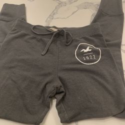 Hollister Sweatpants Size M Wears Like A Small