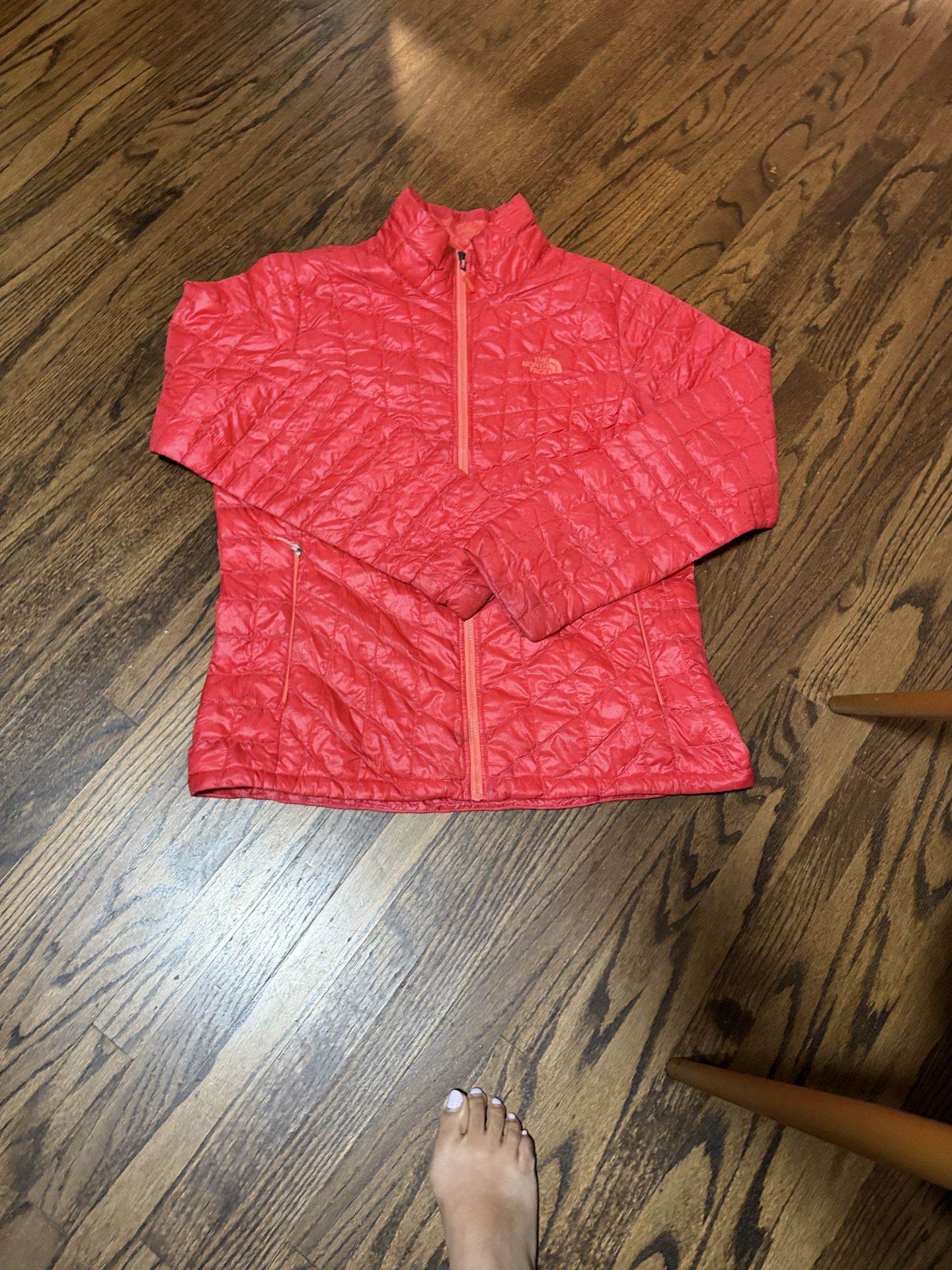The North Face Woman Jacket Puffers Red Large