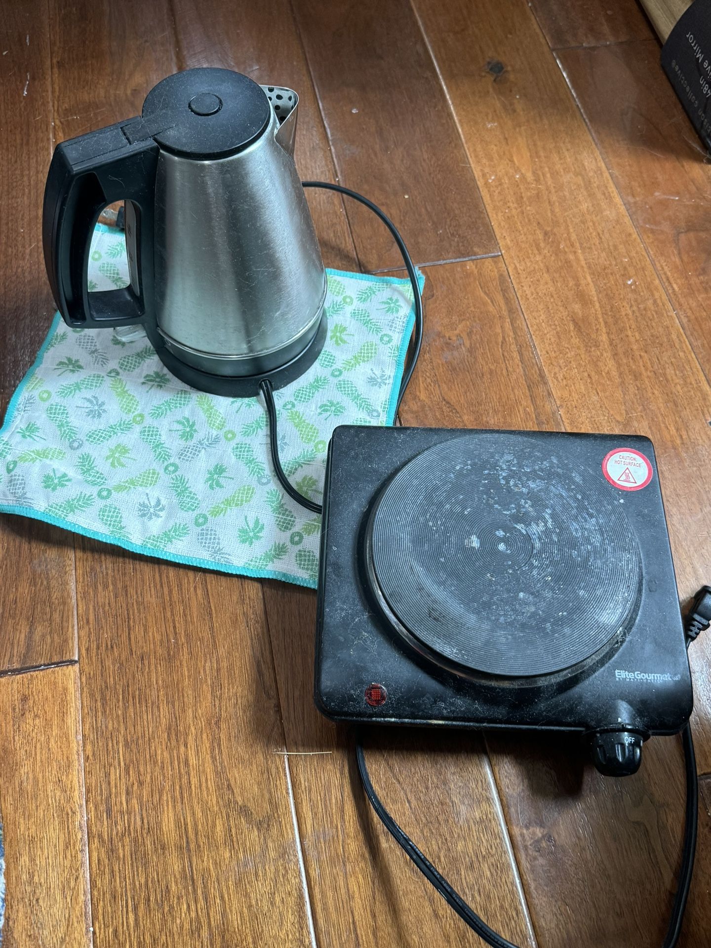 Electric Kettle/ Iron Burner