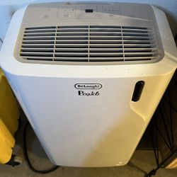 Portable AC unit like new