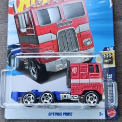 Hot Wheels Optimus Prime  1/10  122/250