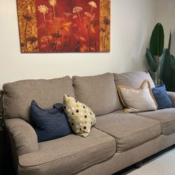 Queen Pull-Out Sofa & Matching Arm Chair – Great Condition!