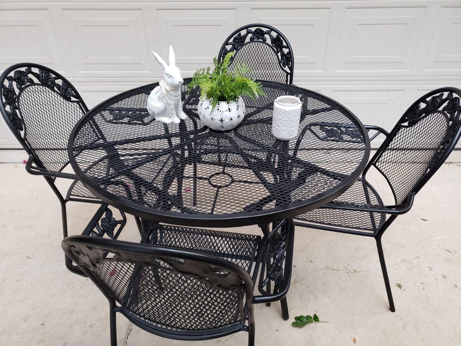 Wrought iron vintage patio table for Sale in San Antonio, TX OfferUp