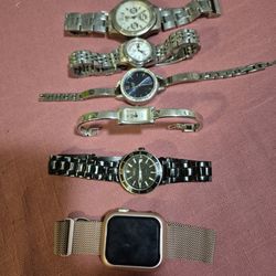 Diswatches are not working.I don't know if they need batteries or not.But you can wear them as voiceless, all 6 only one hundred https://offerup.com/r