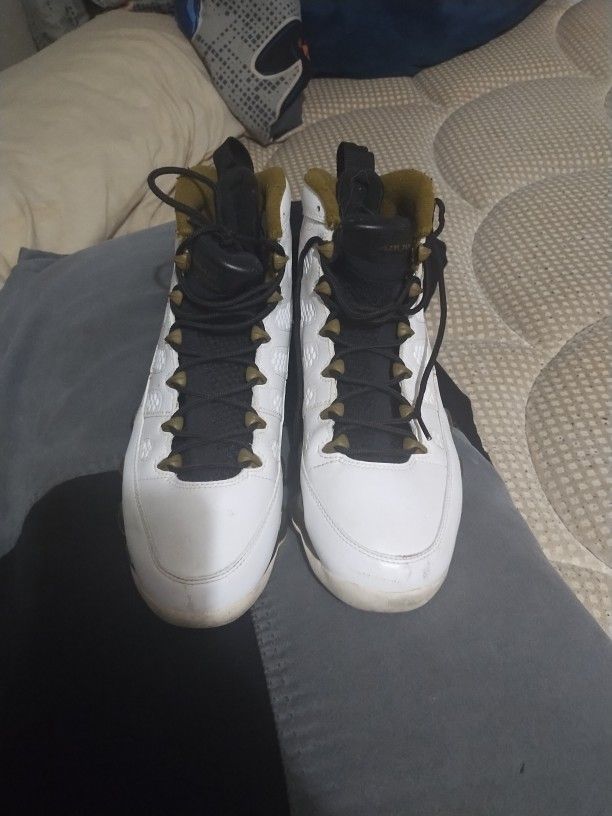 Jordan 9 Retro Size 9.5