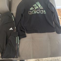 Women Adidas Camo Jogger Set 